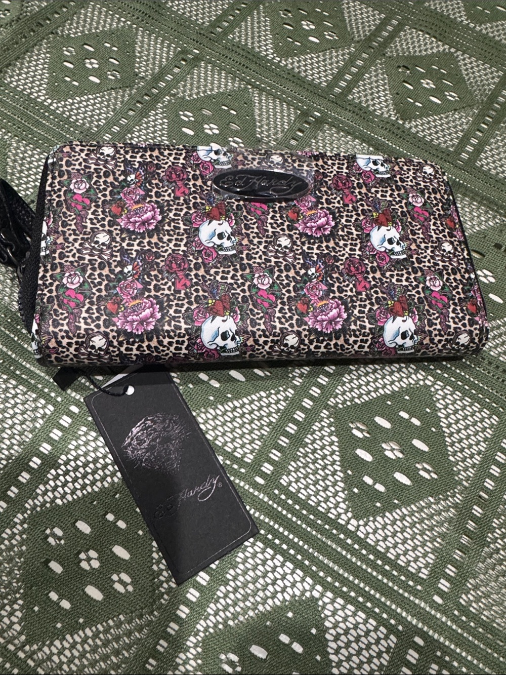 Ed Hardy Leopard Skull Zip Wallet in Pink and Black Floral